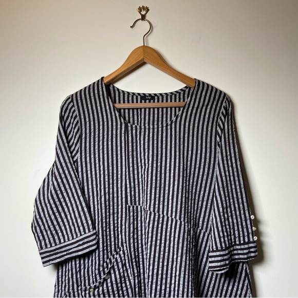 Tulip Striped Top - Picture 2 of 6